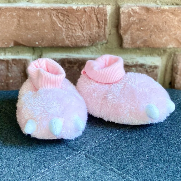6-12M NWOT Carter’s Pink Dinosaur Slippers - Picture 1 of 9